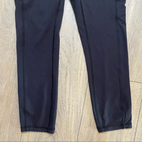LULULEMON black Invigorate High-Rise Crop 23” 6 - Picture 4 of 9